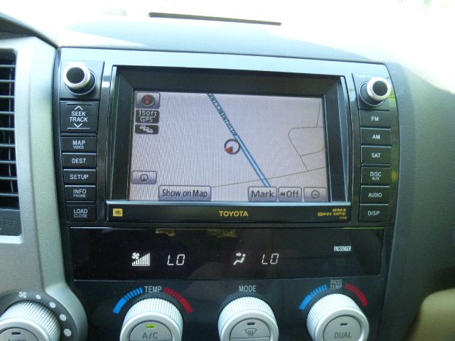 2010 Toyota Tundra 4dr Sdn Man 2.0T Fronttrak