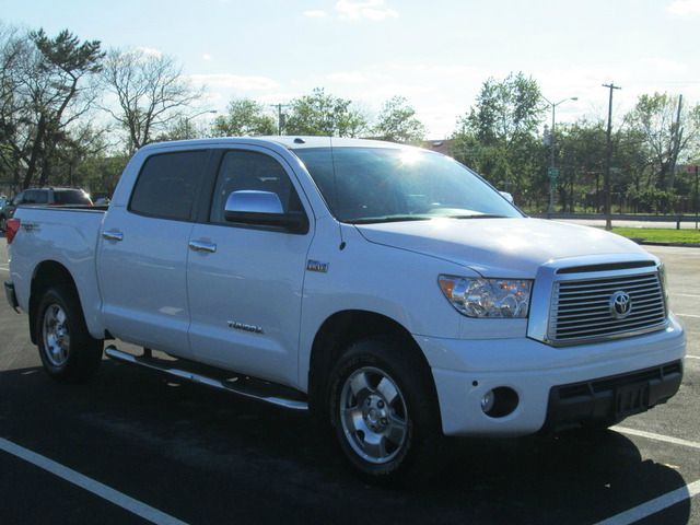 2010 Toyota Tundra ESV6
