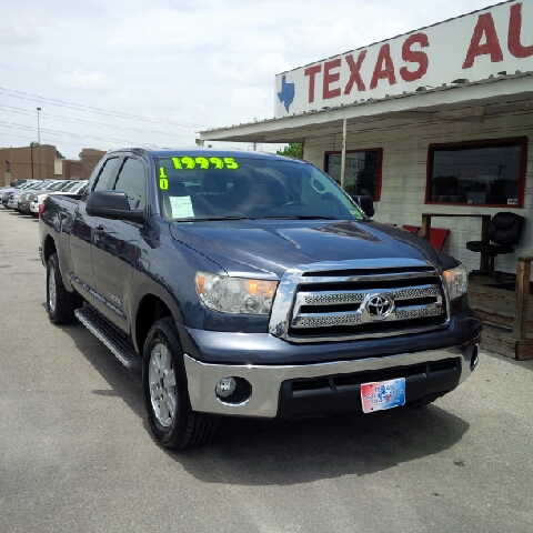 2010 Toyota Tundra 2500 LS 8 Psngr Van