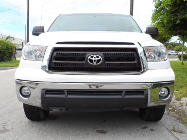 2010 Toyota Tundra 2.0T W/ NAV