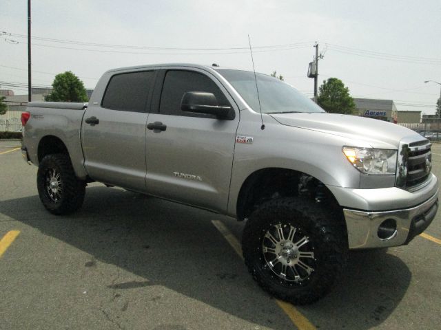 2010 Toyota Tundra 1999 SUV Luxury