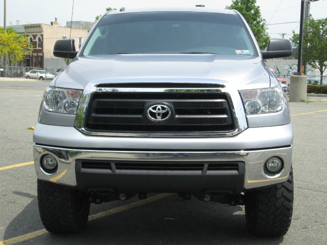2010 Toyota Tundra 1999 SUV Luxury