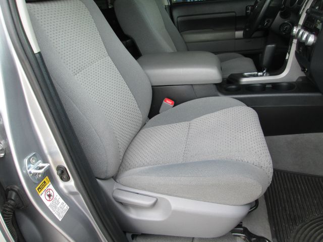 2010 Toyota Tundra 1999 SUV Luxury