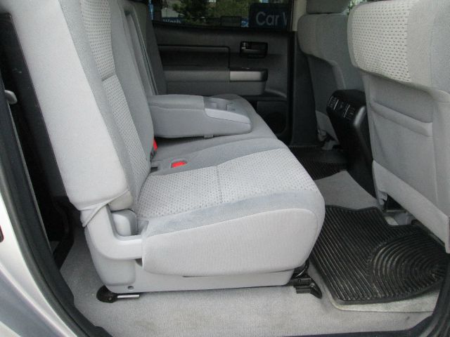 2010 Toyota Tundra 1999 SUV Luxury