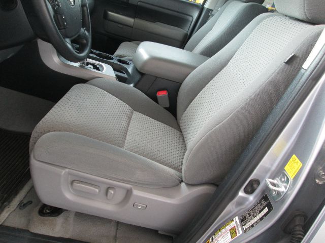 2010 Toyota Tundra 1999 SUV Luxury
