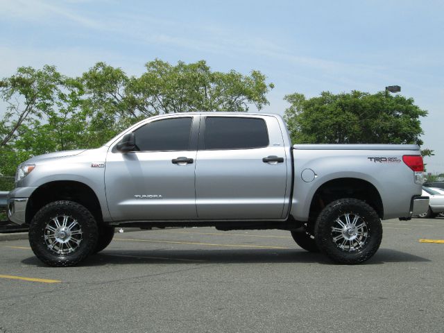2010 Toyota Tundra 1999 SUV Luxury