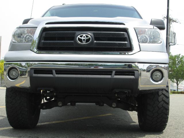 2010 Toyota Tundra 1999 SUV Luxury