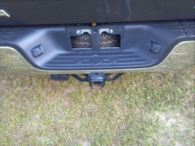 2011 Toyota Tundra III 5D Hatchback