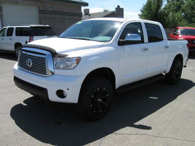 2011 Toyota Tundra 4dr Sdn Man 2.0T Fronttrak