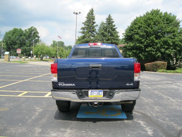 2011 Toyota Tundra Express 4X4
