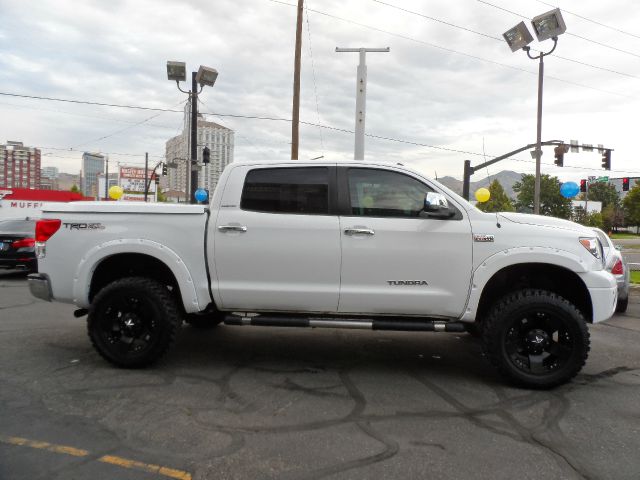 2011 Toyota Tundra ESV6