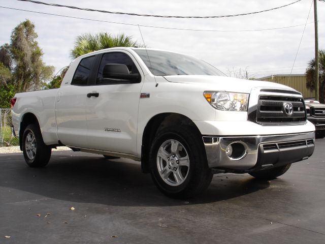 2011 Toyota Tundra Touring 4x4 Tow Pkg