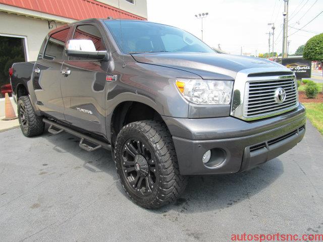 2011 Toyota Tundra Limited 4DR Sedan W/moonroof