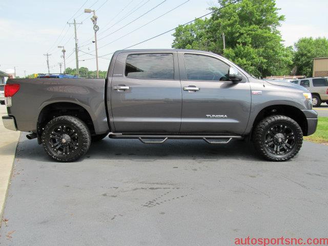 2011 Toyota Tundra Limited 4DR Sedan W/moonroof