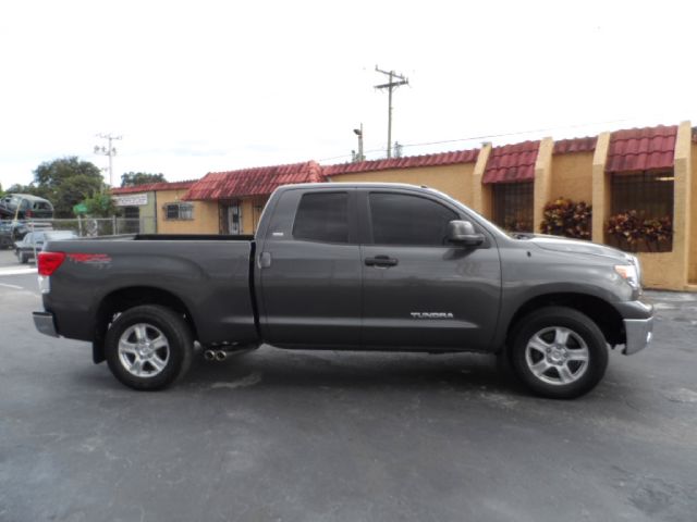 2011 Toyota Tundra 2.0T W/ NAV