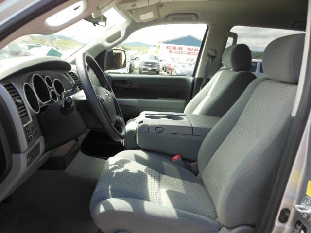 2011 Toyota Tundra Leather - Sunroof