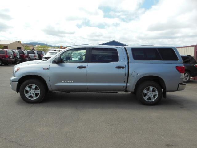 2011 Toyota Tundra Leather - Sunroof