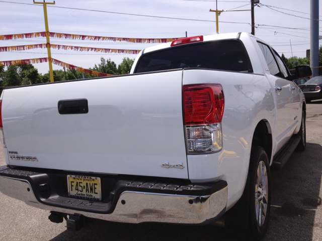 2012 Toyota Tundra ESV6