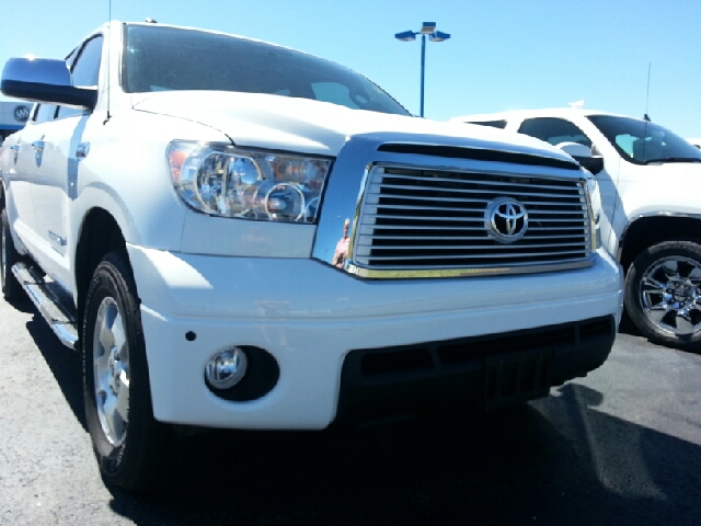 2012 Toyota Tundra 4dr Sdn Man 2.0T Fronttrak