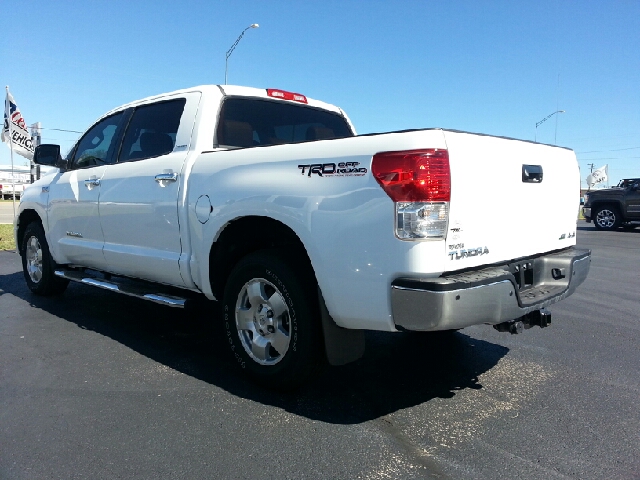 2012 Toyota Tundra 4dr Sdn Man 2.0T Fronttrak