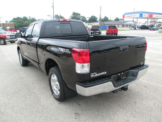 2012 Toyota Tundra LT Pickup 4D 8 Ft
