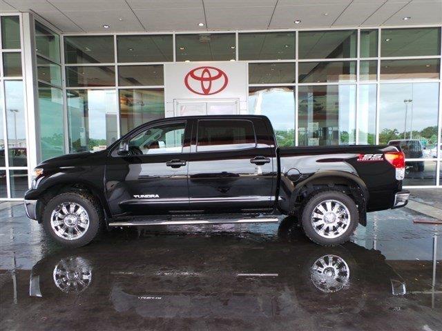 2012 Toyota Tundra Crewcab 4X4 Kingranch