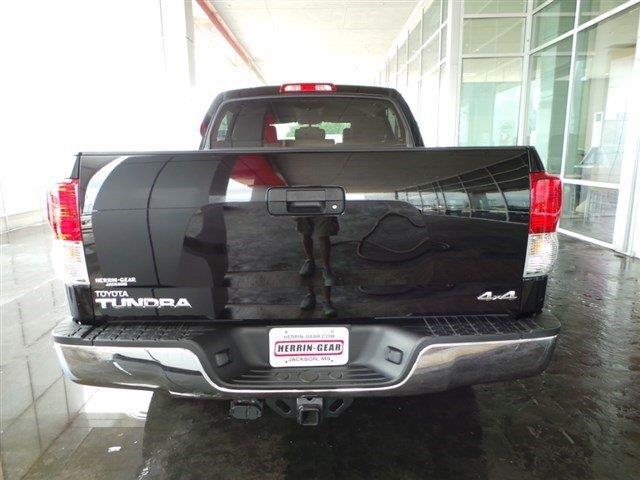 2012 Toyota Tundra Crewcab 4X4 Kingranch
