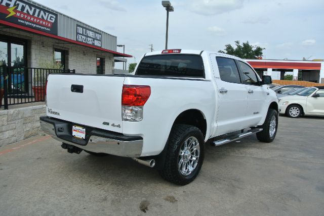 2012 Toyota Tundra 4dr Sdn Man 2.0T Fronttrak