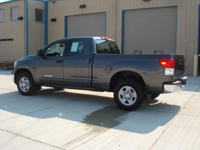 2013 Toyota Tundra 4WD Crew Cab SLE Z71