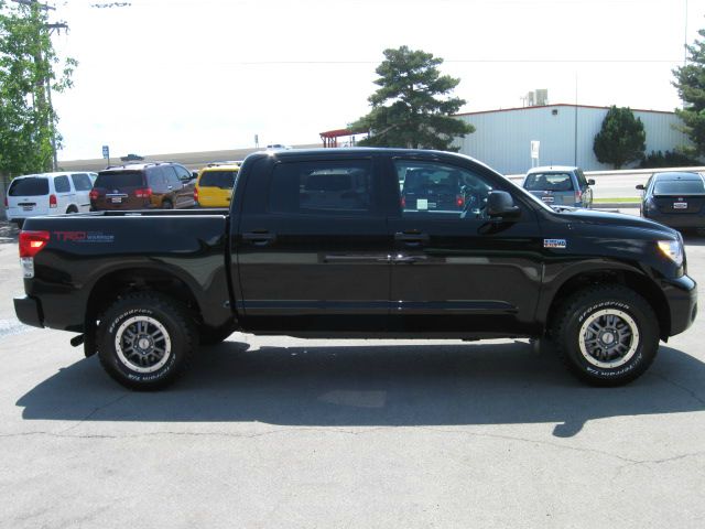 2013 Toyota Tundra 1999 SUV Luxury