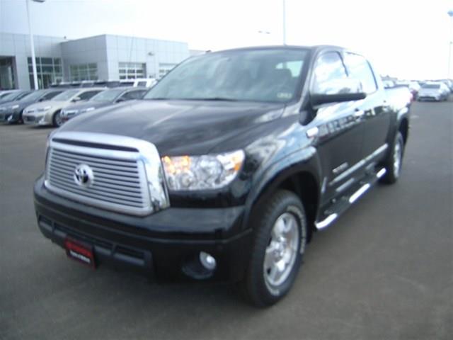 2013 Toyota Tundra 2dr Convertible DSG 2.0T