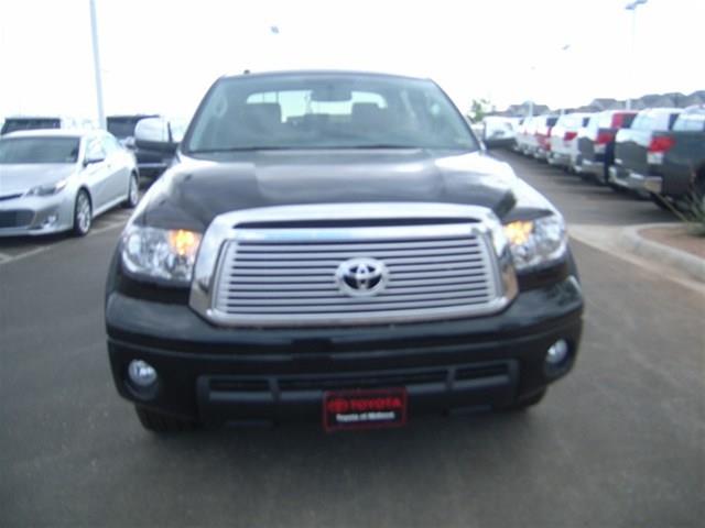 2013 Toyota Tundra 2dr Convertible DSG 2.0T