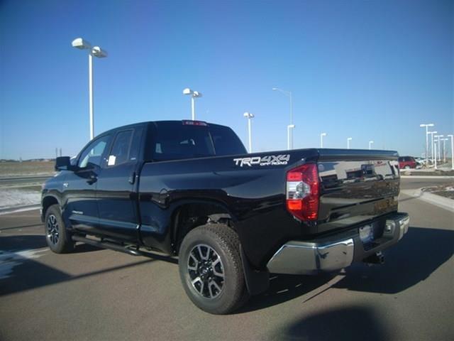 2014 Toyota Tundra AWD W/1sasunroof