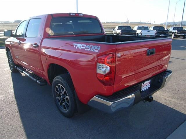 2014 Toyota Tundra AWD W/1sasunroof