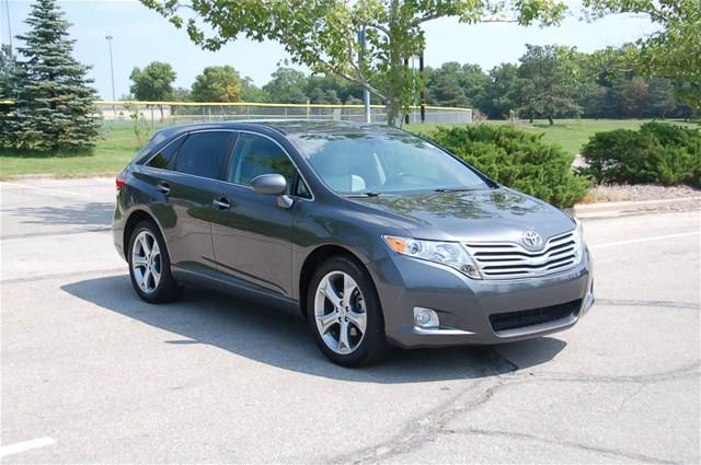 2009 Toyota Venza Red Line