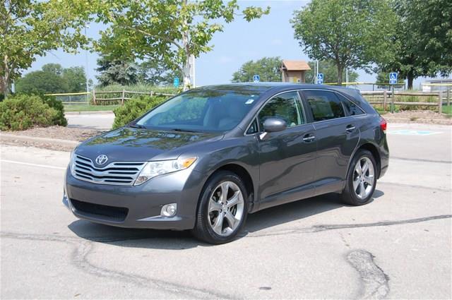 2009 Toyota Venza Red Line