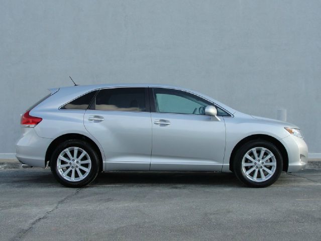2011 Toyota Venza SLE Customized