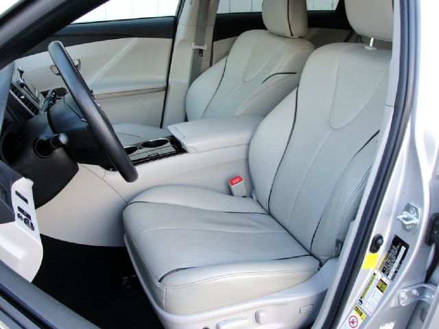 2011 Toyota Venza SLE Customized