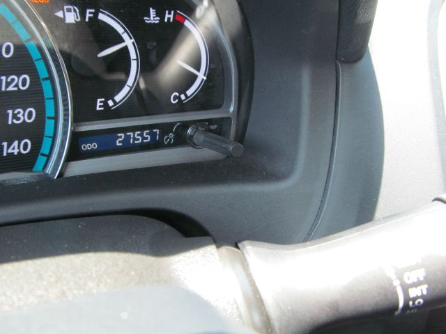 2013 Toyota Venza 740il 4dr Sdn Sedan