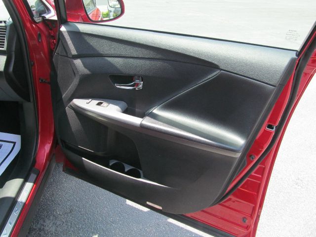 2013 Toyota Venza 740il 4dr Sdn Sedan