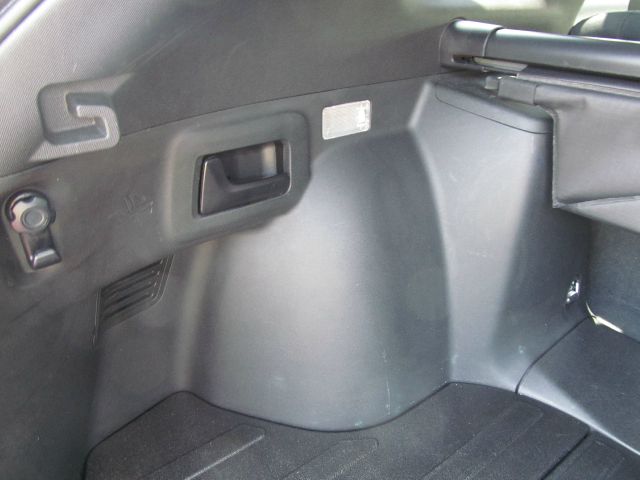 2013 Toyota Venza 740il 4dr Sdn Sedan