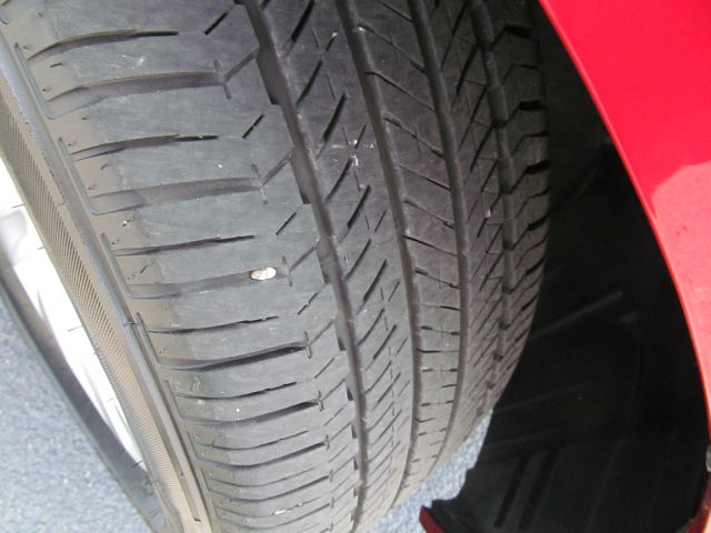 2013 Toyota Venza 740il 4dr Sdn Sedan