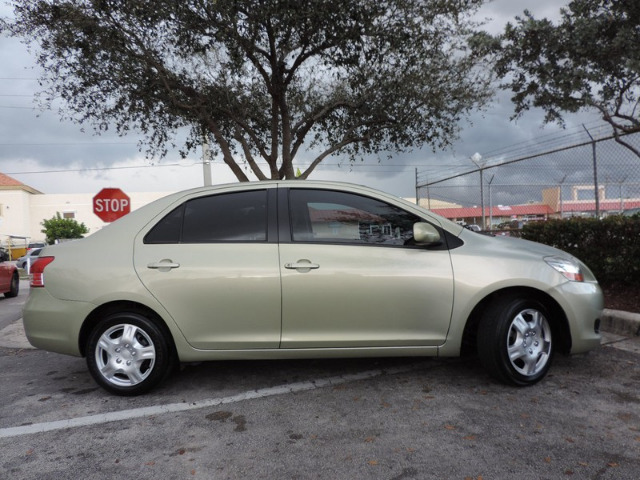 2007 Toyota Yaris 3.5tl W/tech Pkg