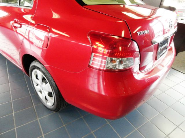 2007 Toyota Yaris 3.5tl W/tech Pkg