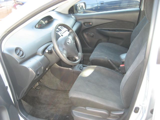 2007 Toyota Yaris 3.5tl W/tech Pkg