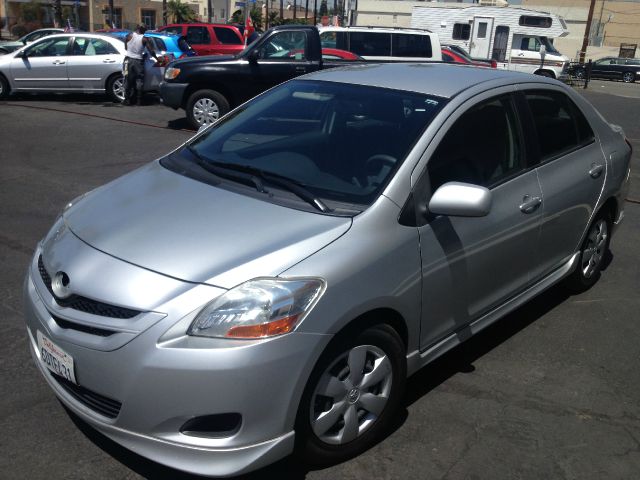 2008 Toyota Yaris Sport Utility 4D