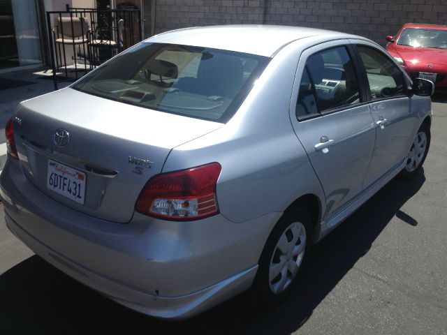 2008 Toyota Yaris Sport Utility 4D