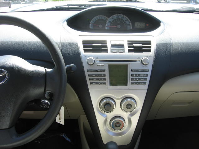 2008 Toyota Yaris 3.5tl W/tech Pkg