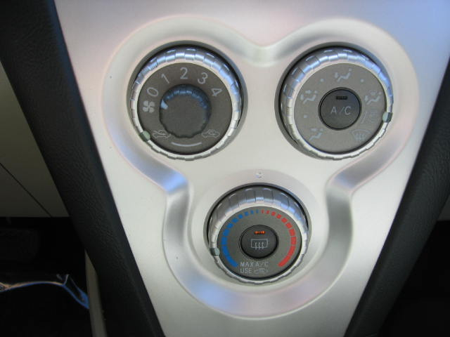 2008 Toyota Yaris 3.5tl W/tech Pkg