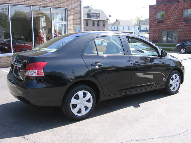 2008 Toyota Yaris 3.5tl W/tech Pkg